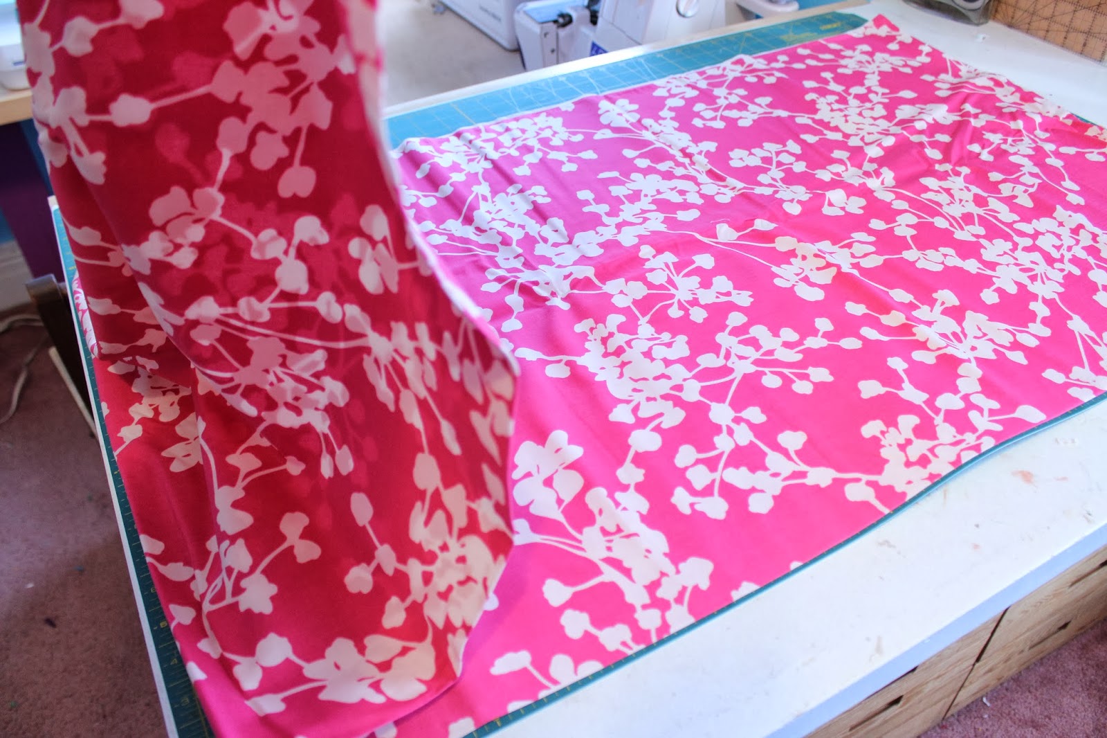 Park and Darwin TUTORIAL how to fold and store your fabric yards