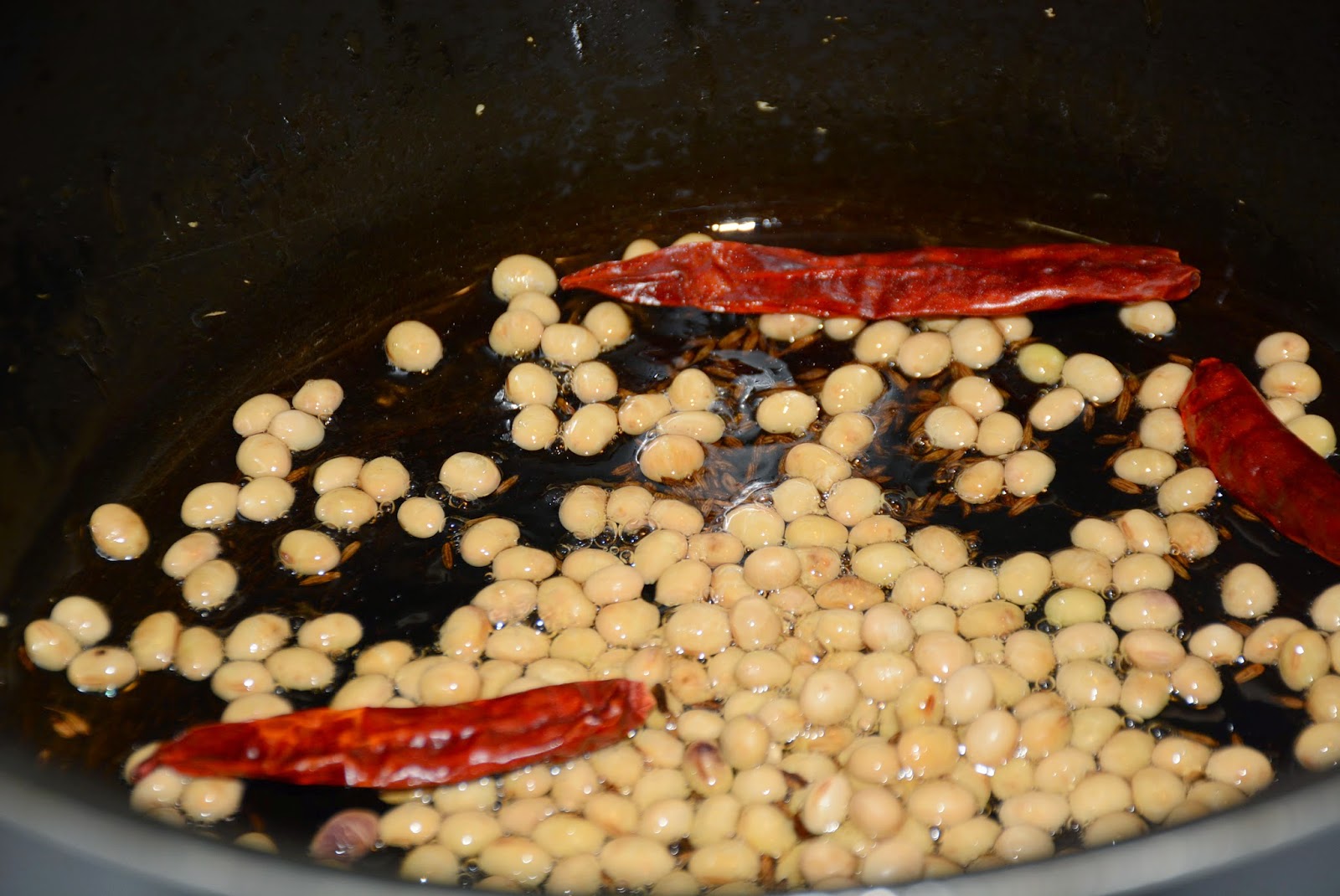 Nepali Tummy!!: Gundruk (Shinki)-Tarul (Yam) ko Tarkari :)