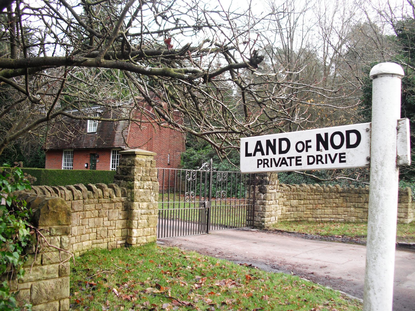 Life After Money A Walk Around The Devils Punchbowl