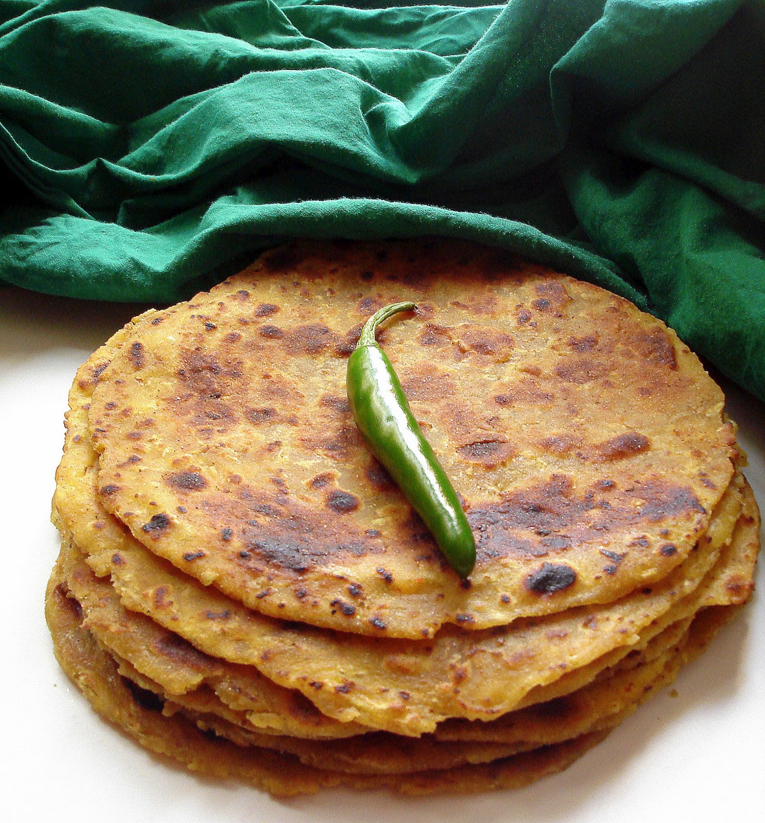 Lauki Thepla | Doodhi na Thepla | Gujarati Thepla | Indian flat bread with bottle gourd Lauki Thepla | Doodhi na Thepla | Gujarati Thepla | Indian flat bread with bottle gourd