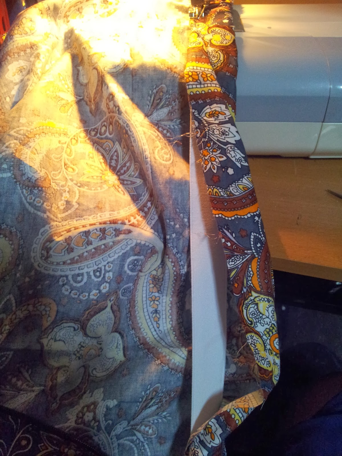 Dunia Seni Jahitan Kreatif CARA MEMASANG GETAH PINGGANG