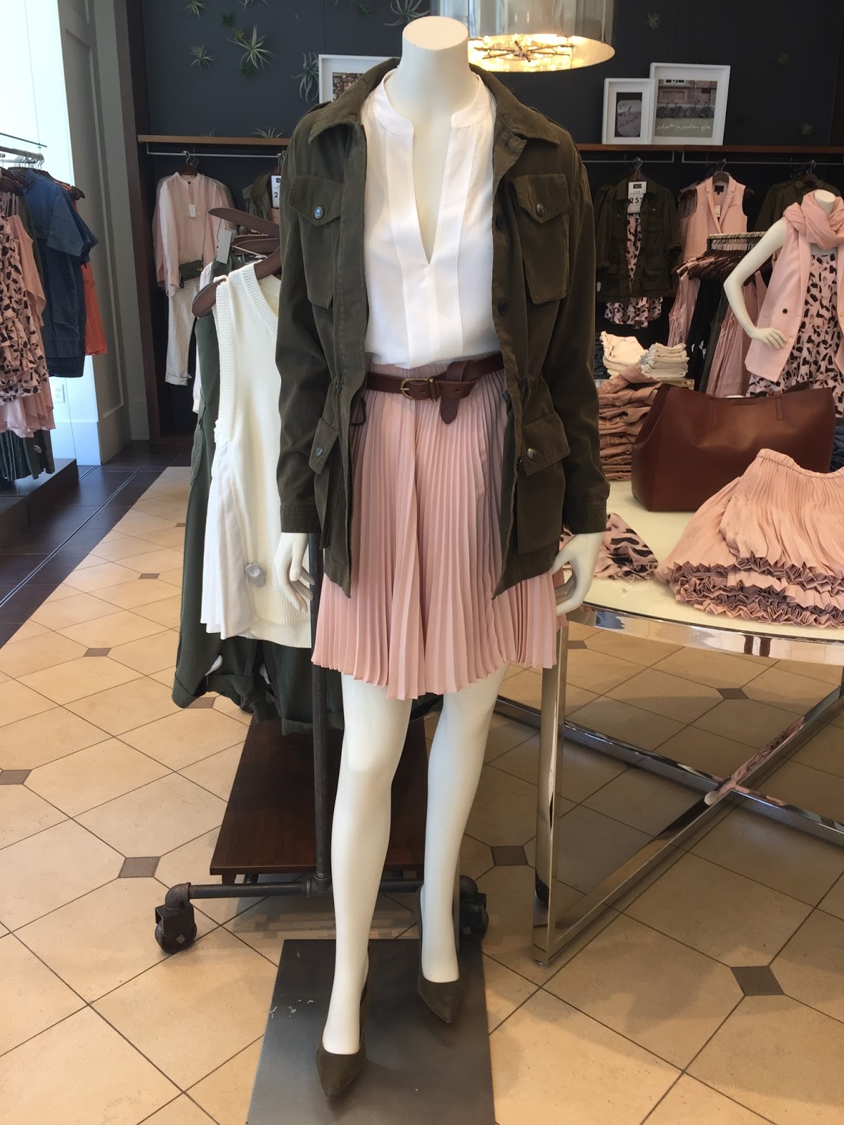 Quick hits What I tried on at Banana Republic Effortlessly With Roxy