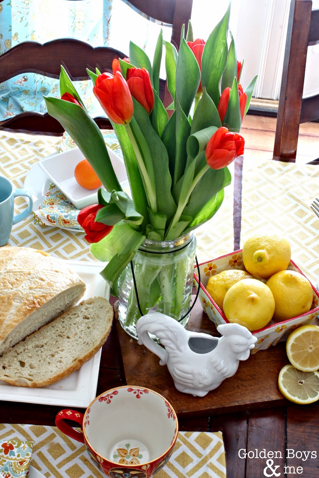 Eclectic spring table setting-www.goldenboysandme.com