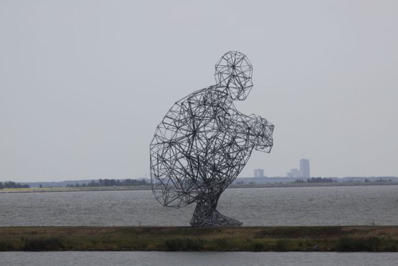 Antony Gormley esculturas e instalações geometricas formando corpos Antony Gormley esculturas e instalações geometricas formando corpos