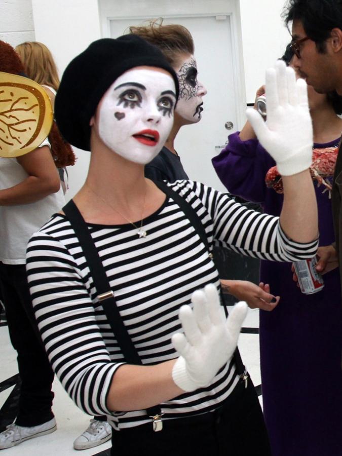 Christina Ricci Mime Halloween Costume Christina Ricci Mime Halloween Costume