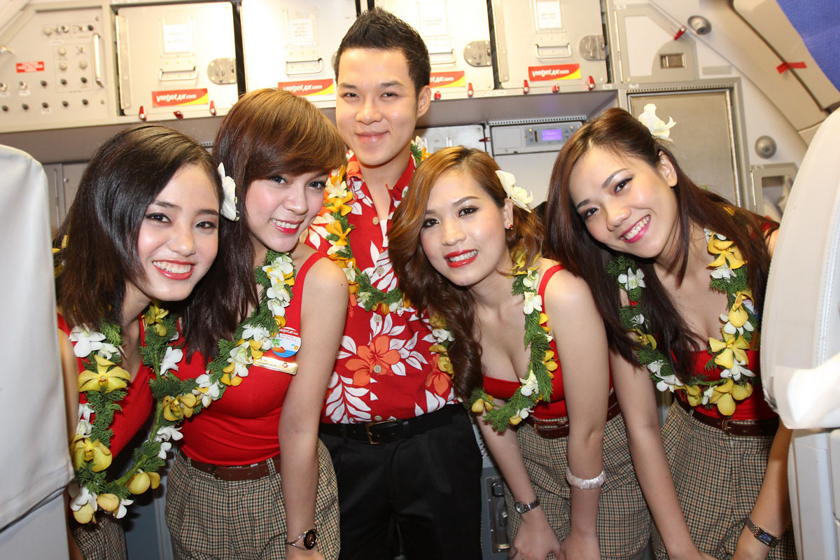 World Stewardess Crews Vietjet Air Sexy Cabin Crew In Summer