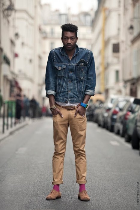 beige jeans mens outfit