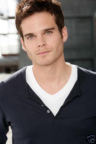 Greg Rikaart | Shirtless