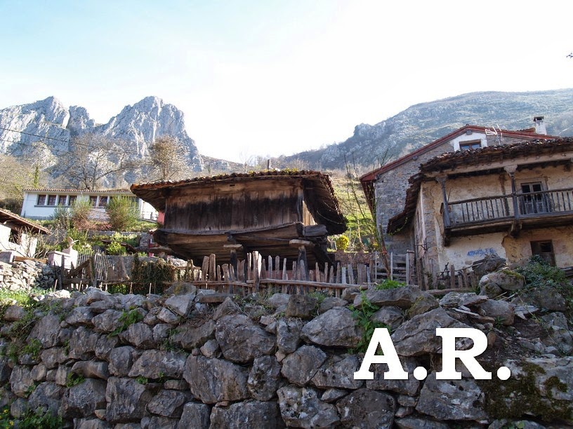 Fotografía Serie Pueblos Carbes. Photo series country towns. Carbes