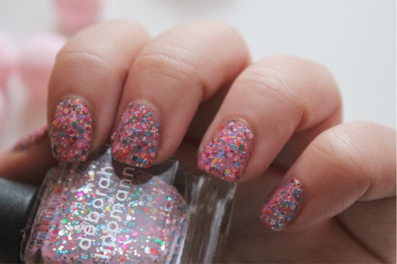 Girl with the Pink Bow: What's on my Nails: Covergirl Pink-finity