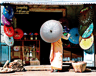 umbrella shop in pathein