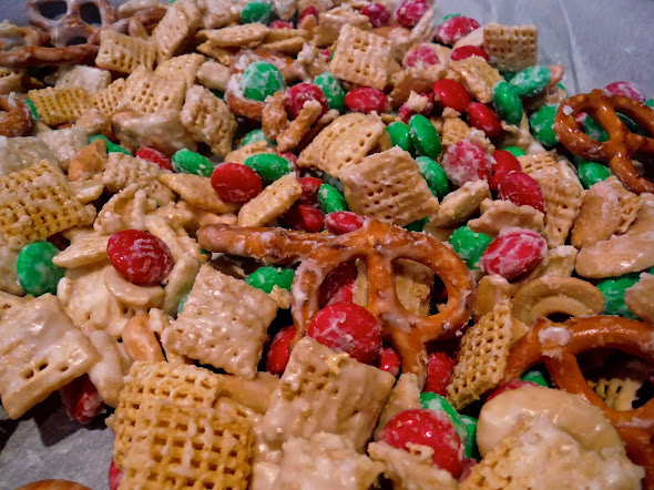 The Newfangled Housewife: Four Easy Sweet Recipes for Christmas Parties