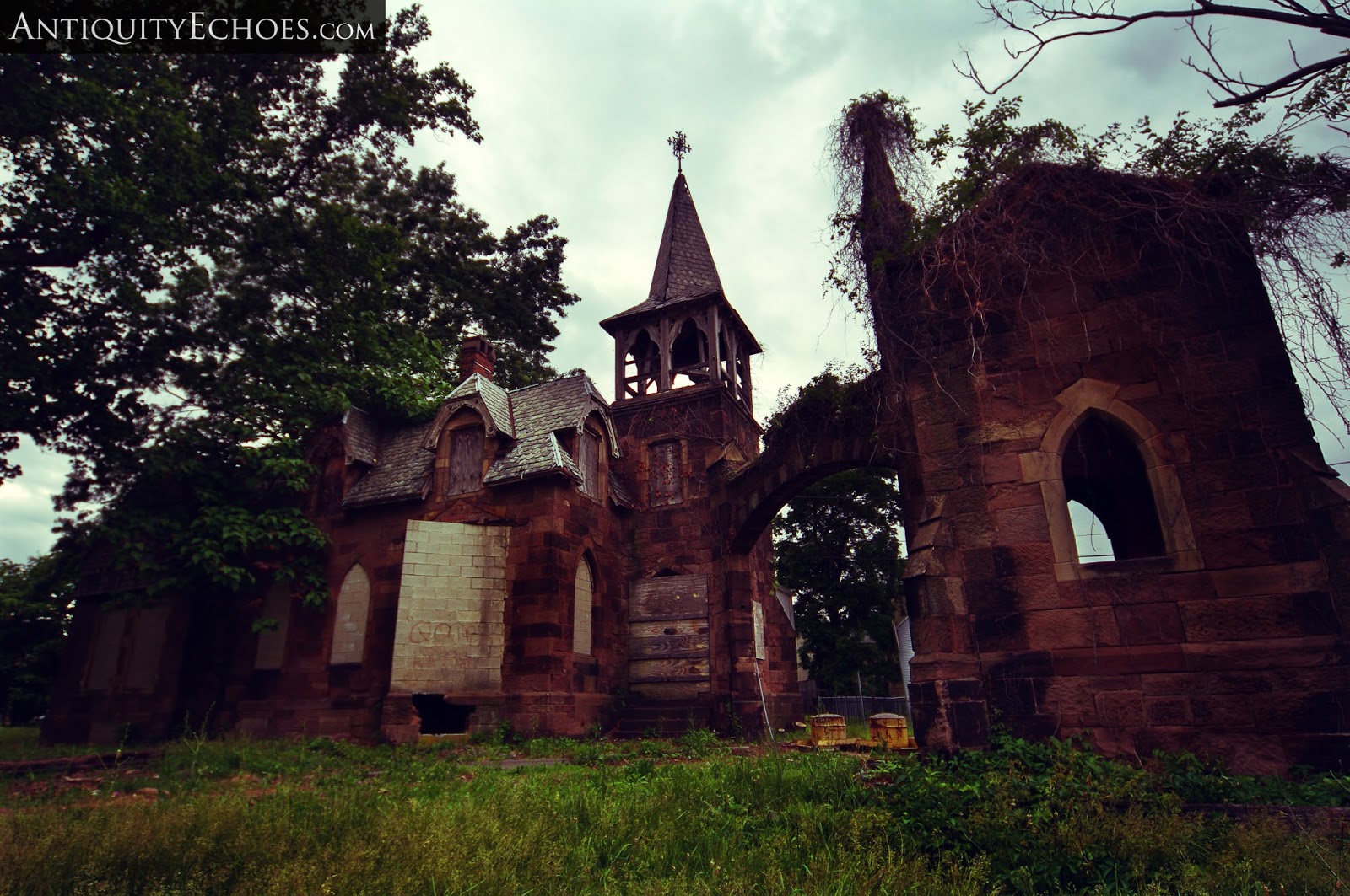 Gatehouse of abandoned Woodland Cemetery in Newark, New Jersey. r