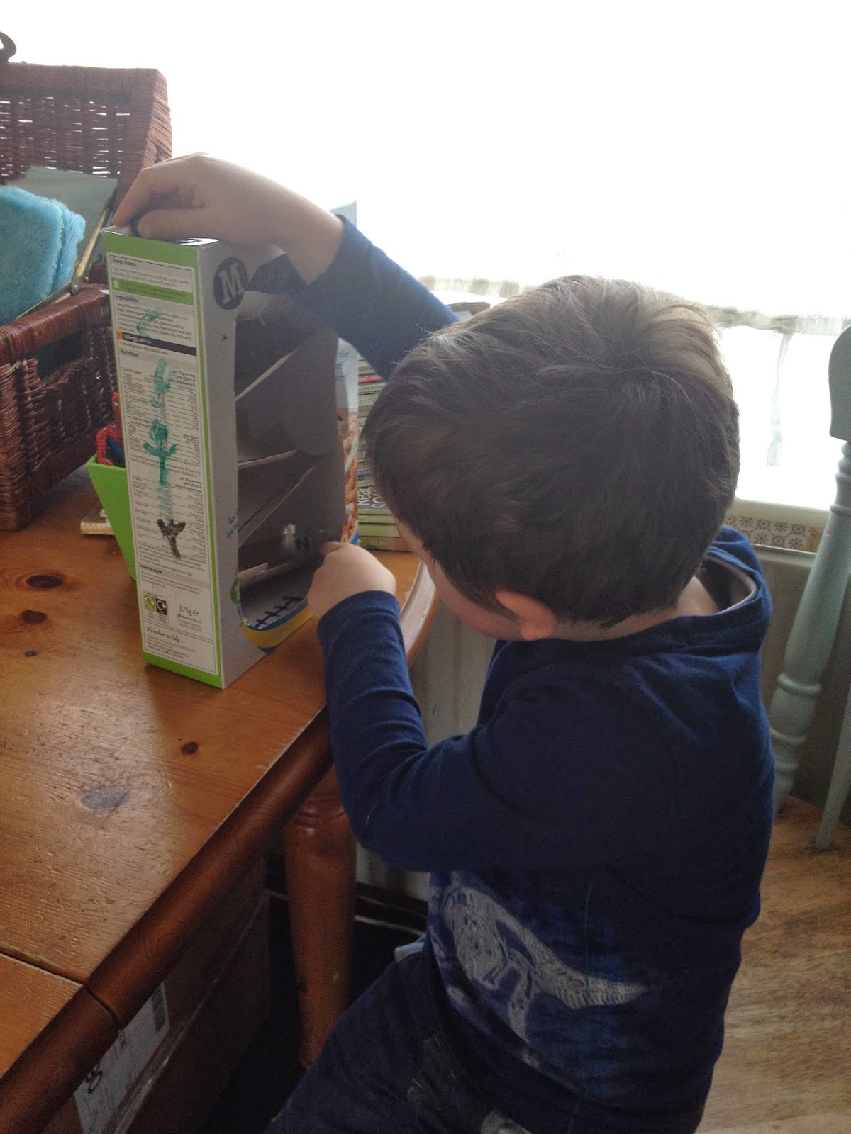 Strawberry Meets World Cereal Box Marble Run How to