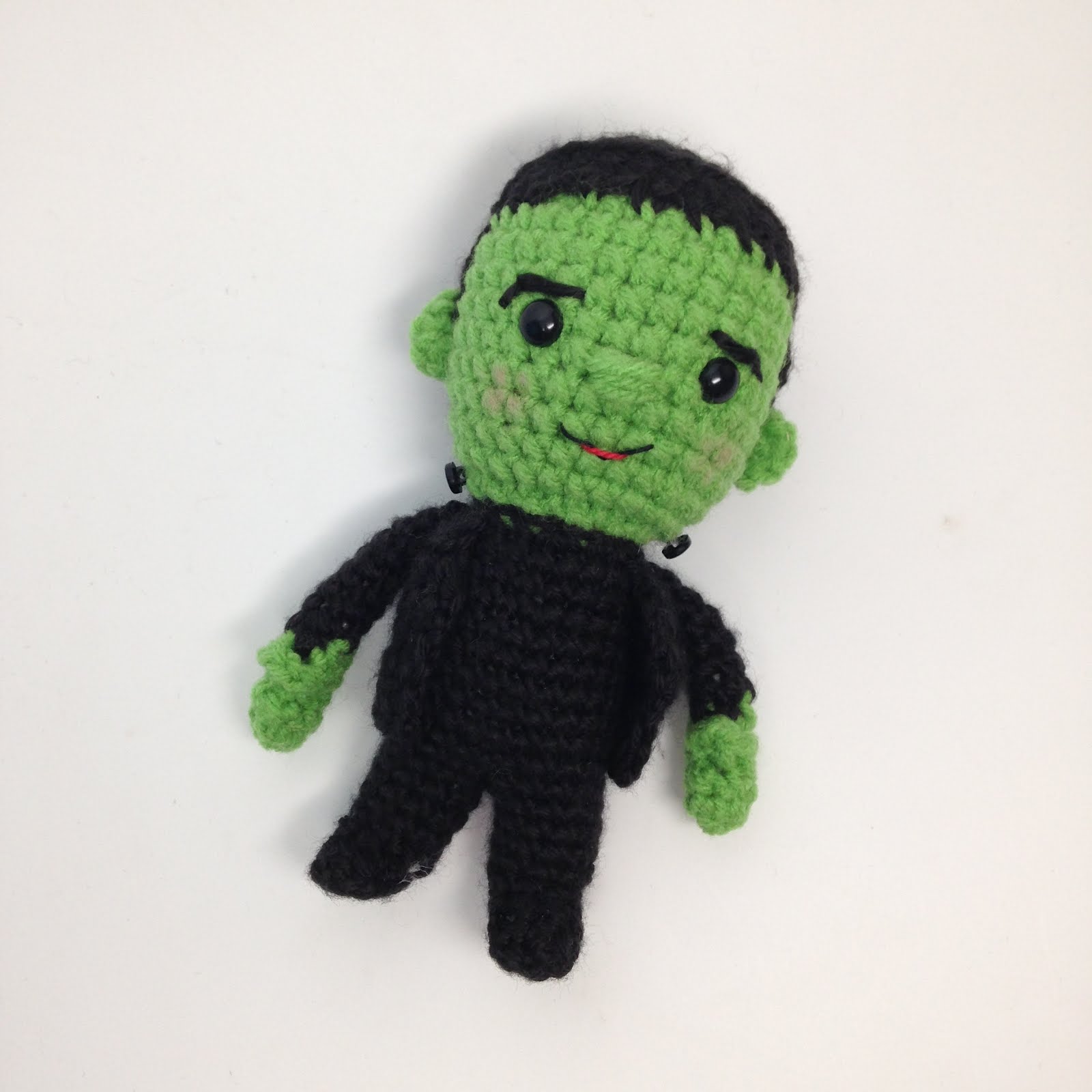 CRAFTYisCOOL: Free Halloween Amigurumi Pattern: Little ...