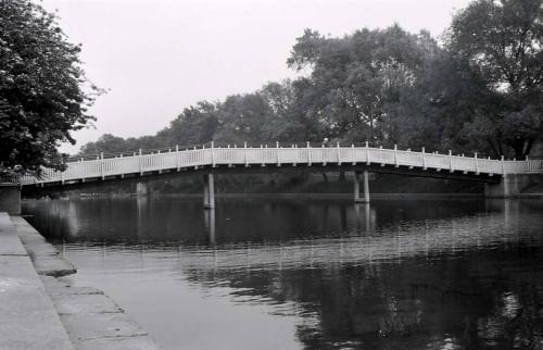 Hilsea Lido footbridge