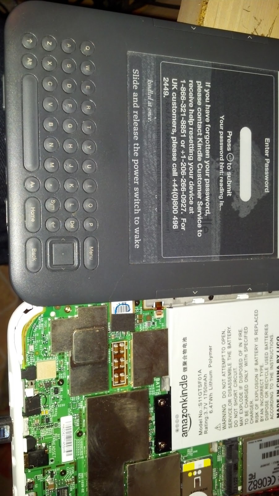 Siliconfish Repaired Kindle 3 Keyboard 3G that was freezing