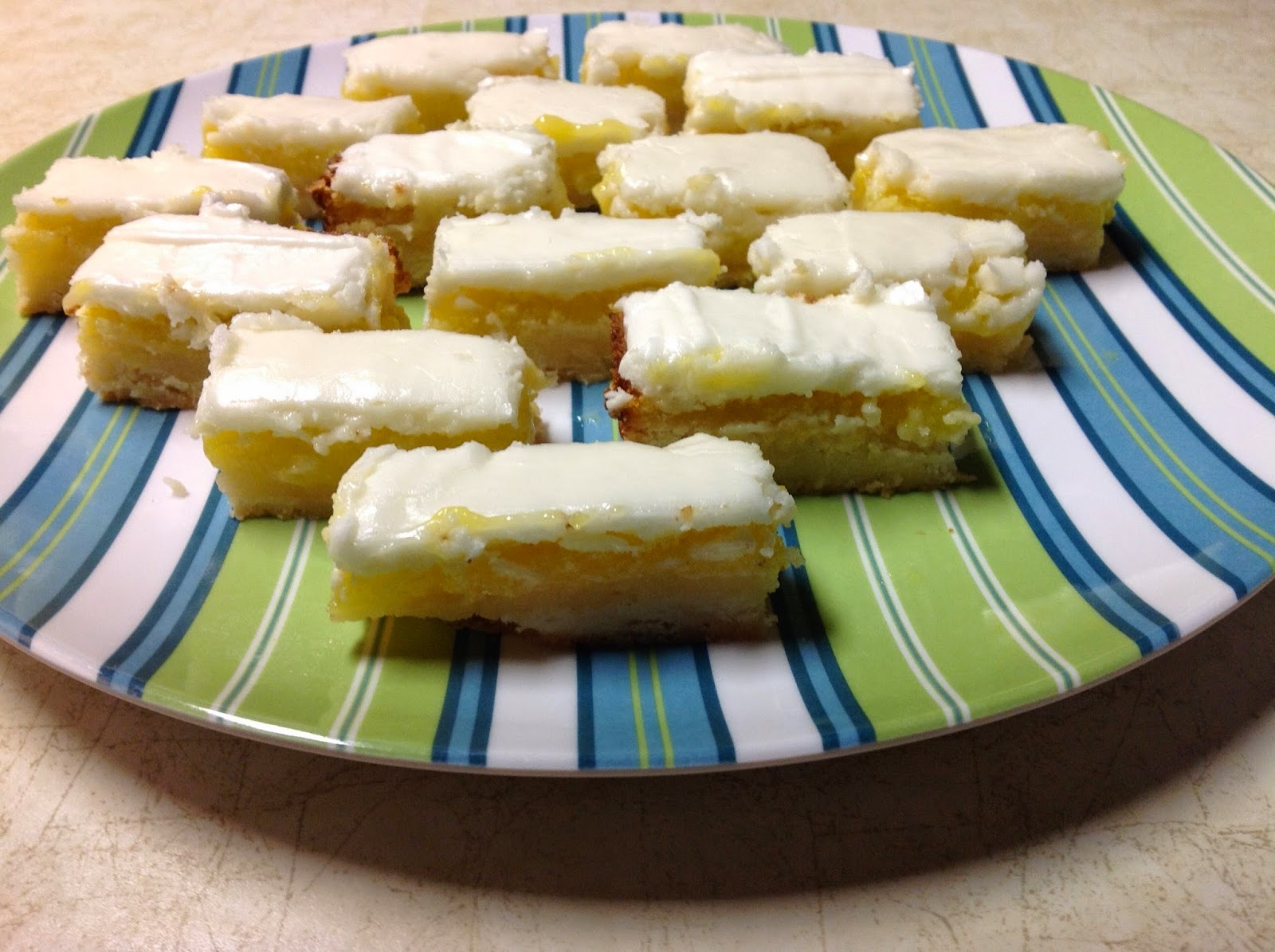 The Sugar Queen Lemon Bars
