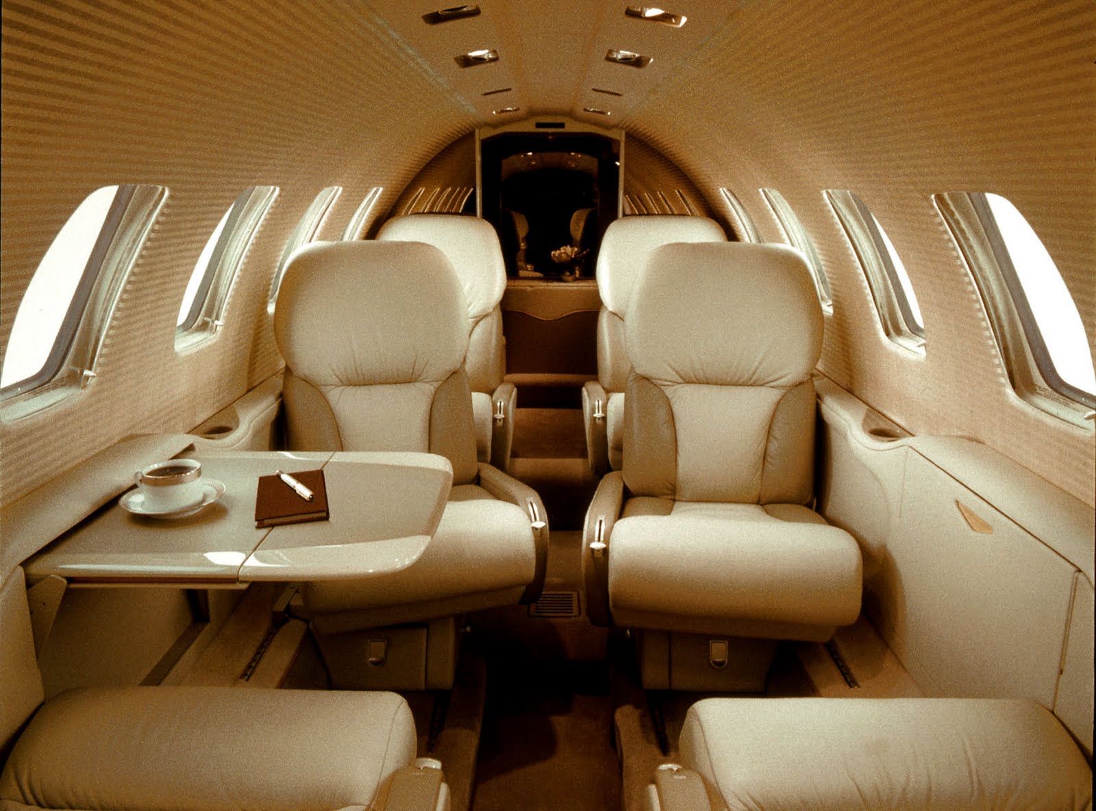 business-jet-charters.jpg