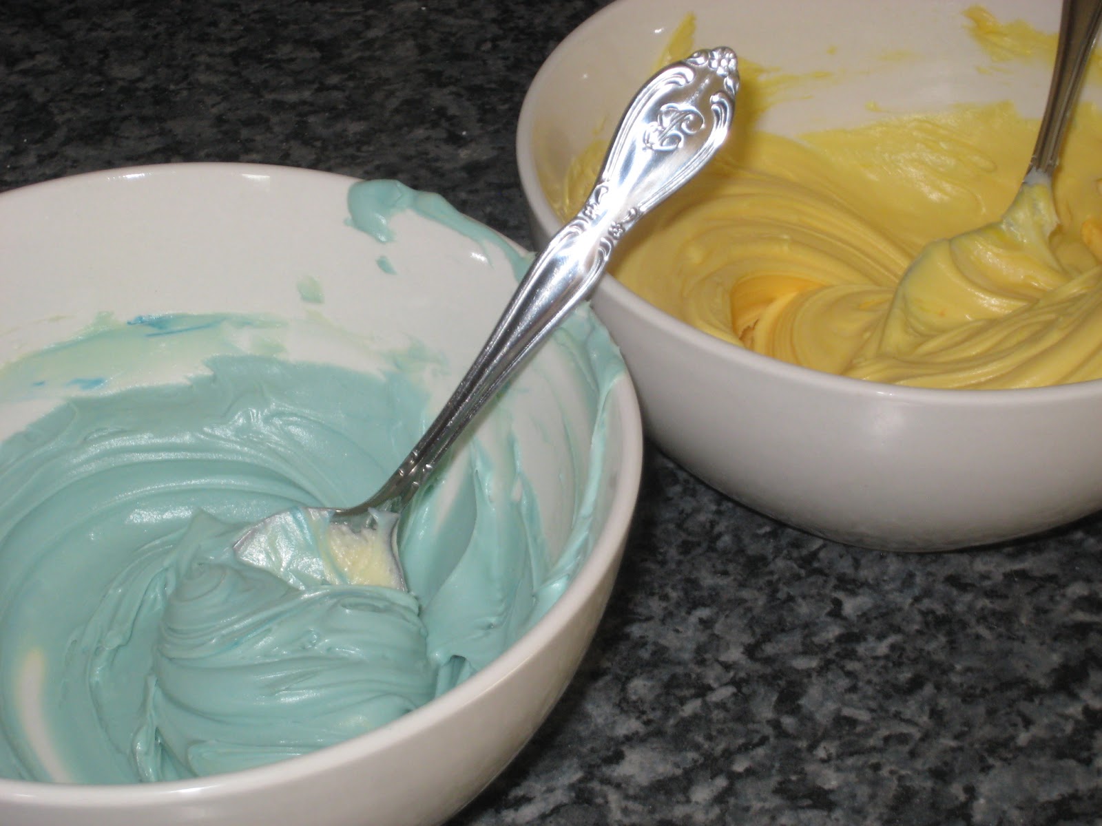 Ansley Designs Sink into Cupcakes