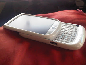 BlackBerry TORCH 9800 Rp.2.000.000,-