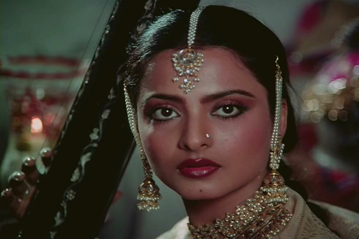 Bollywood Ish Blog Umrao Jaan More than anything this movie was a visual feast. bollywood ish blog blogger