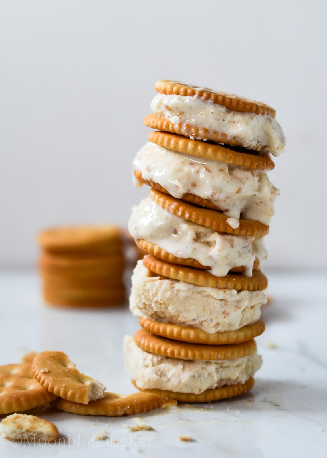 The moonblush Baker When life gives you lemons…/Ritz cracker ice cream