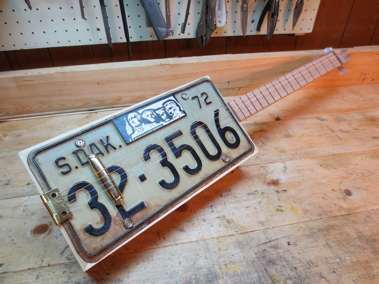 Ricks Cigar Box Guitars My License Plate Guitar Build