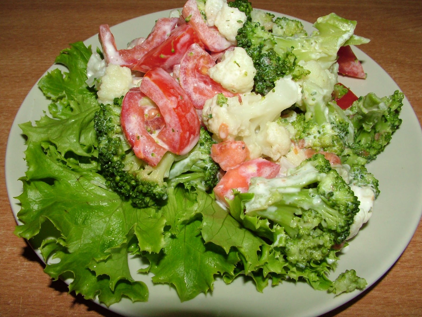 Brokuł i kalafior z pomidorem