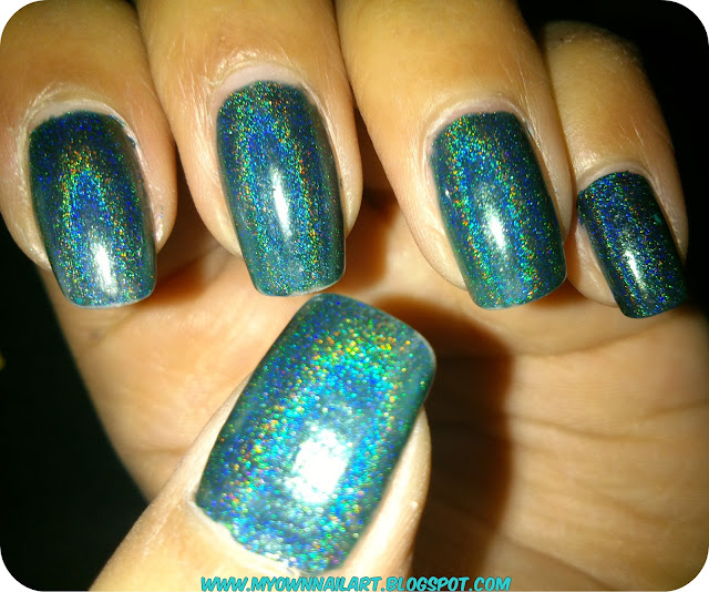 holographic nail paint