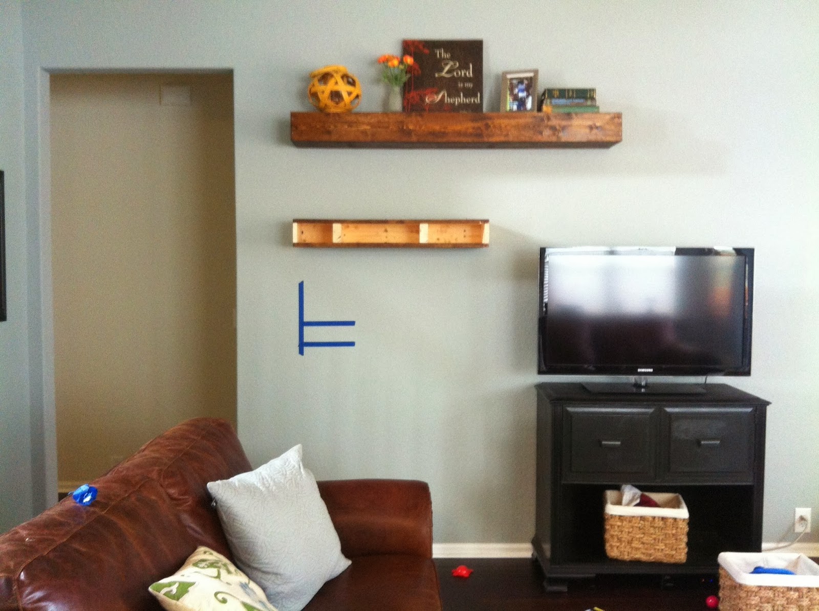 The Inside Scoop DIY Chunky Floating Shelves