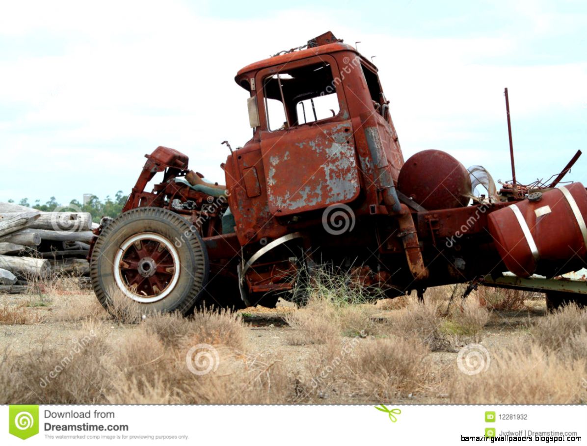Old Wrecked Truck In Outback Australia Royalty Free Stock Image Old Wrecked Truck In Outback Australia Royalty Free Stock Image