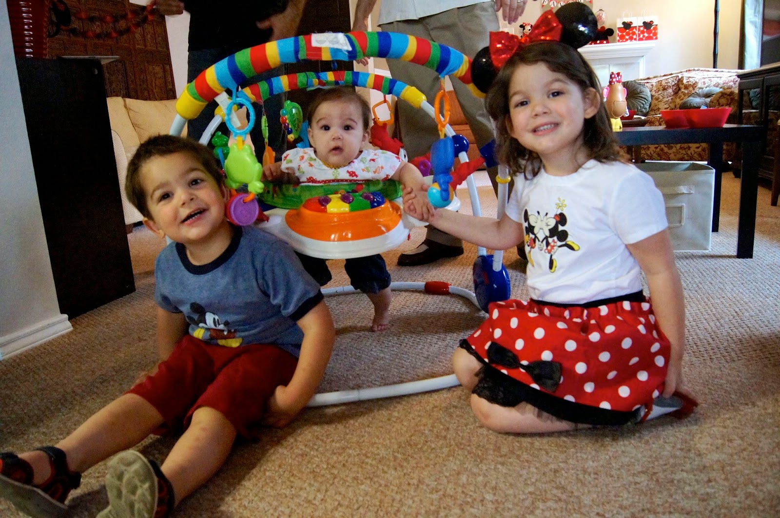 The Handy Dandy Helper Olivia's Minnie Mouse Soiree Part 1