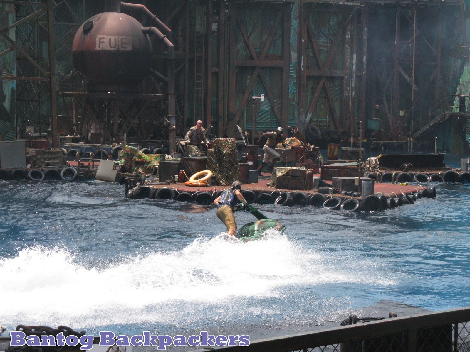 Universal Studios Singapore Waterworld Bantog Backpackers