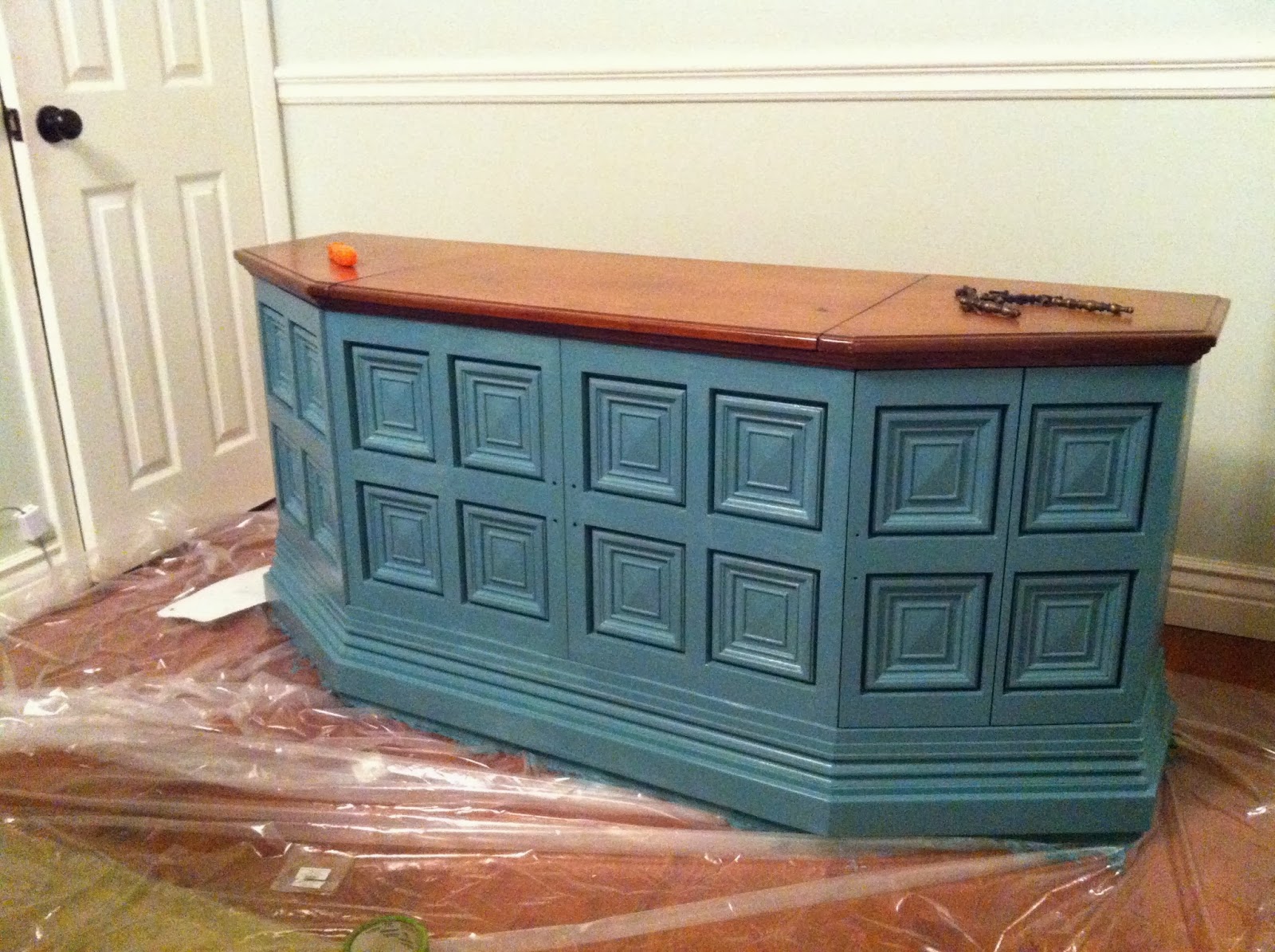 A Ginger Mess Homemade Chalk Paint Record Player Redo