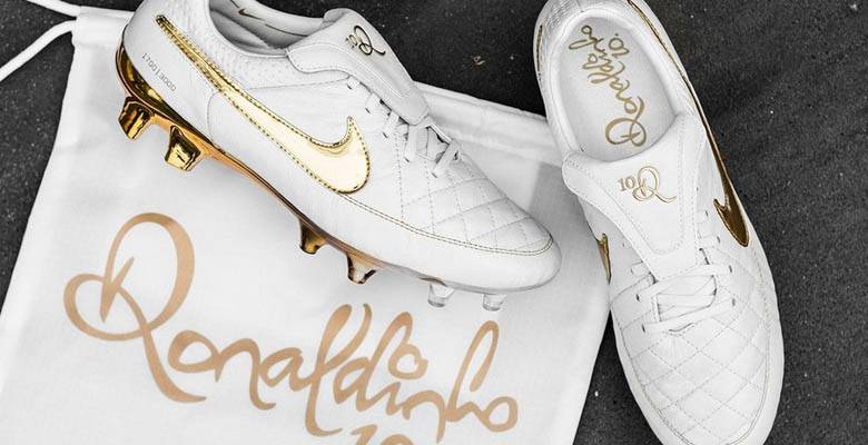 ronaldinho touch of gold
