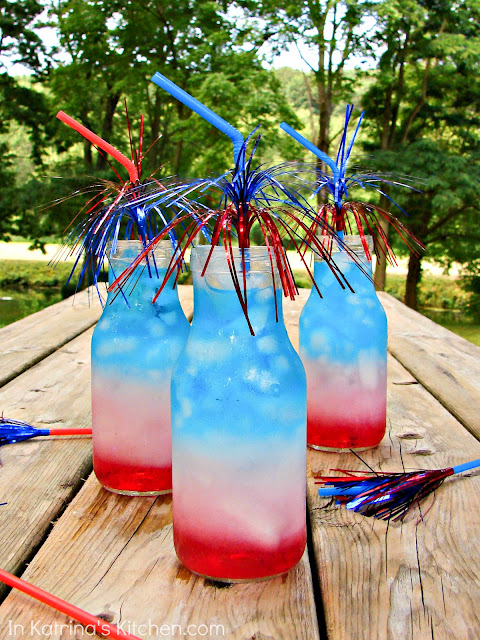 Layered Drink Tutorial from @katrinaskitchen Layered Drink Tutorial from @katrinaskitchen