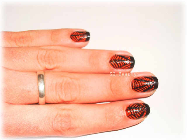 Nail Friday: Halloween Telarañas y  Fantasmitas spiderwebs and ghots manicure Silvia Quiros 