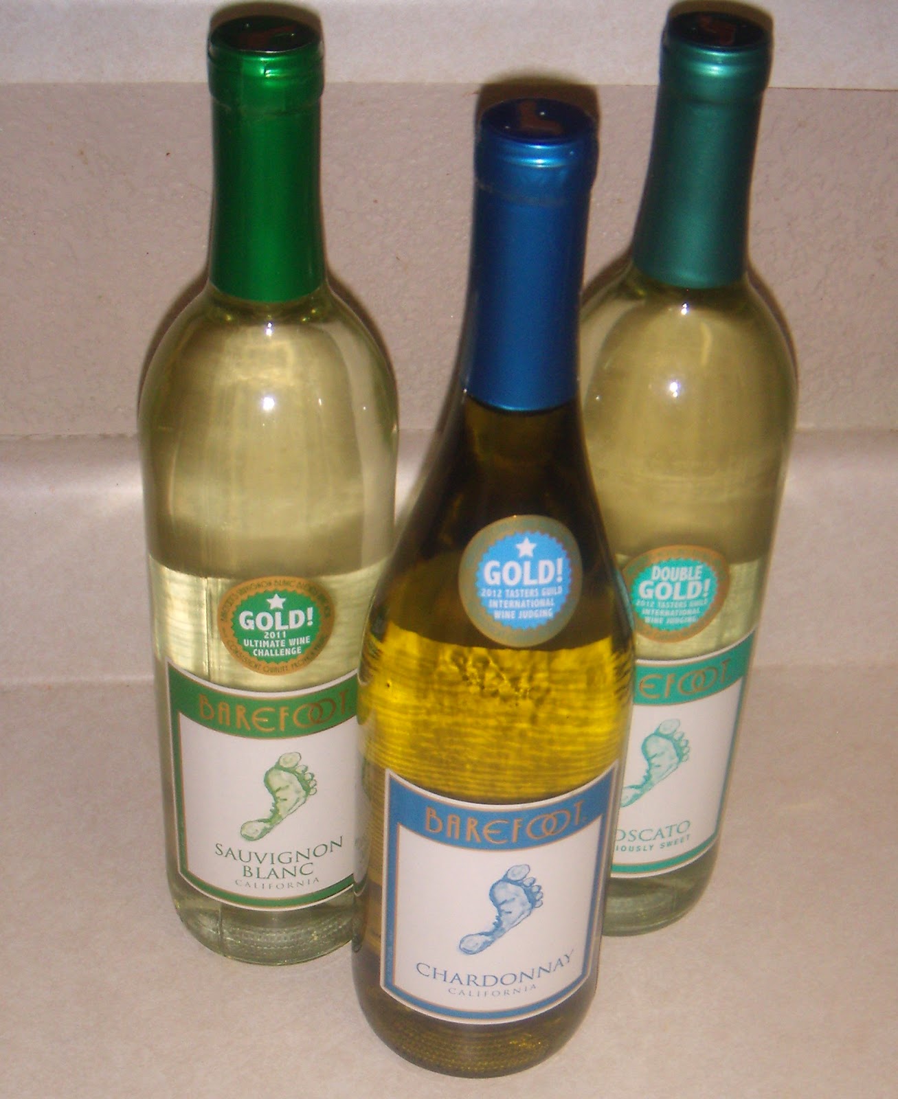 Mommie of 2 Barefoot Wines Springtime Whites Review