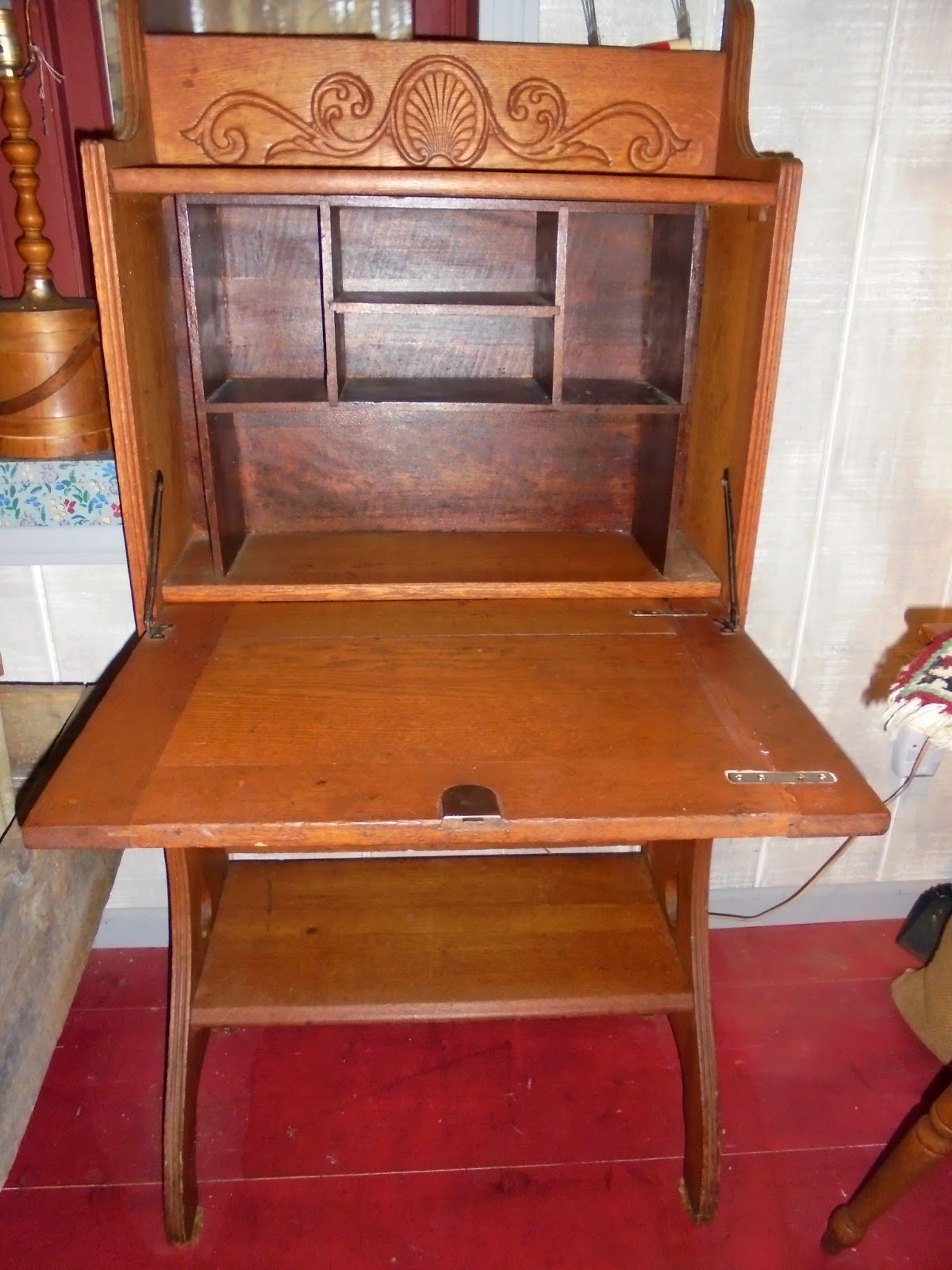 Log Cabin Antiques Gifts Interesting Little Desk