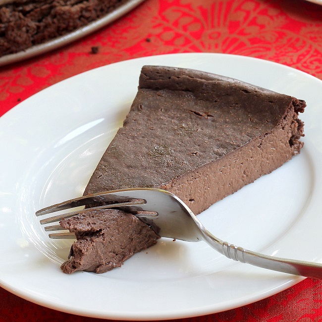 Mix it Up Chocolate Greek Yogurt Cheesecake