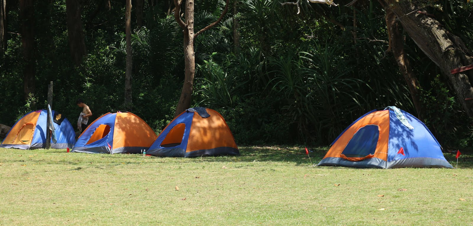 Teluk batik campsite