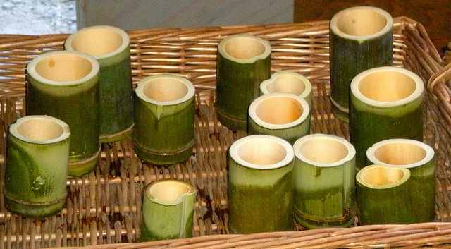 10 fotos de copos e canecas de bambu