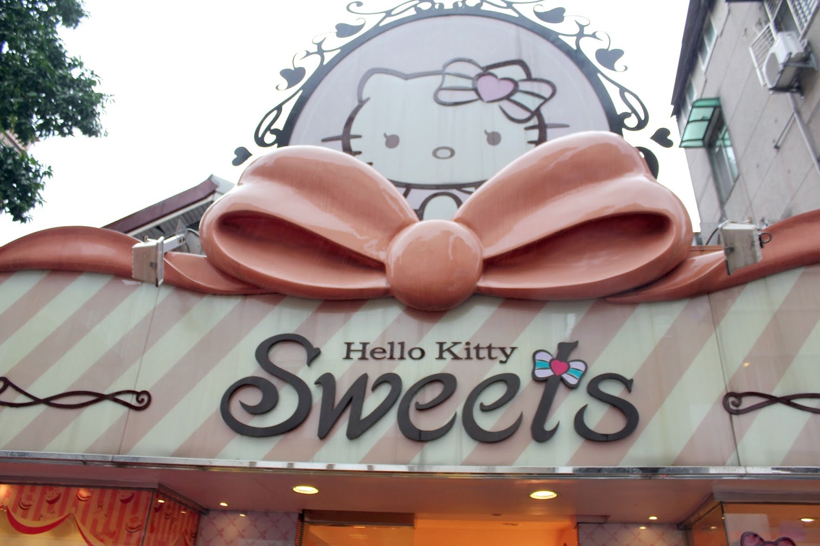 Family Travelogue: Hello Kitty Cafe Singapore MENU