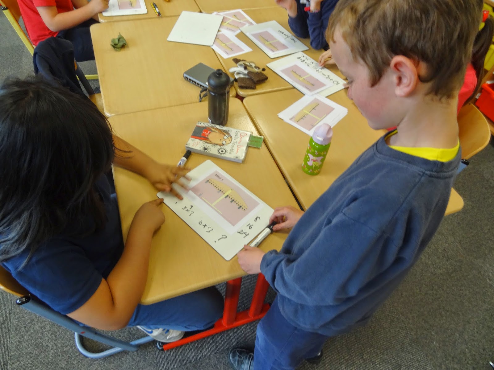 pinkmathematics: Number Balances in Year 4