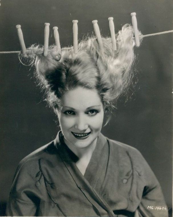 20 Funny Vintage Photos That Can't Be Explained About Women vintage