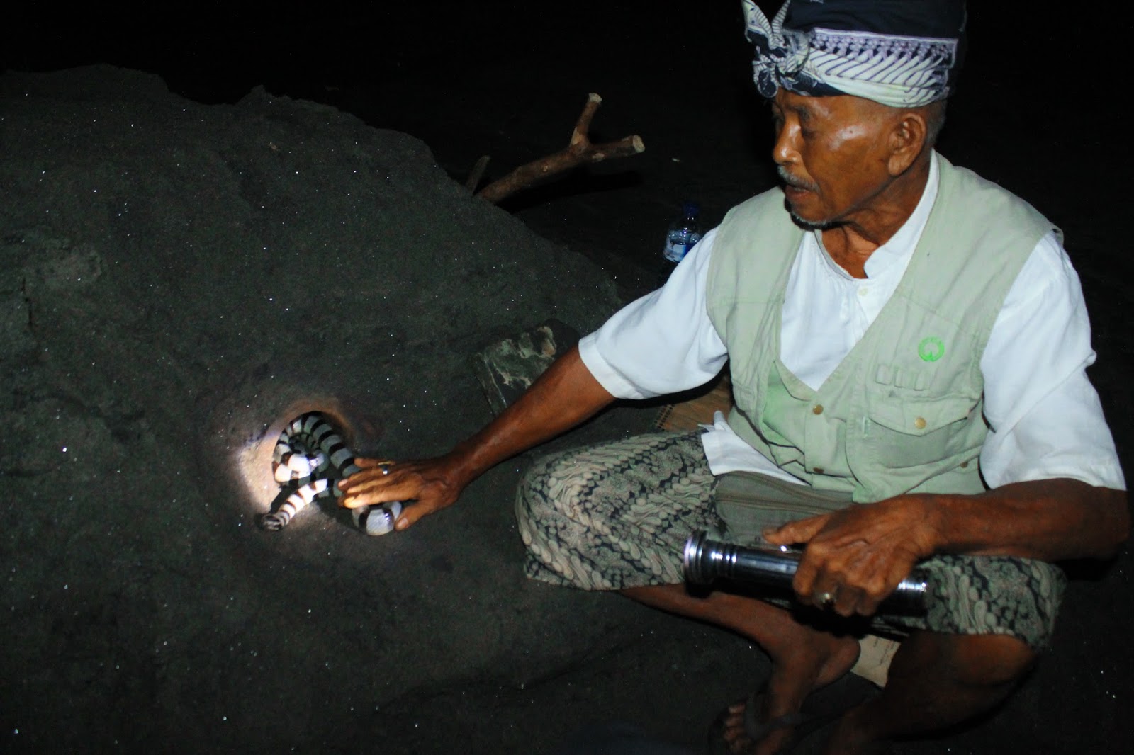 mitos - mitos yang ada di tanah lot