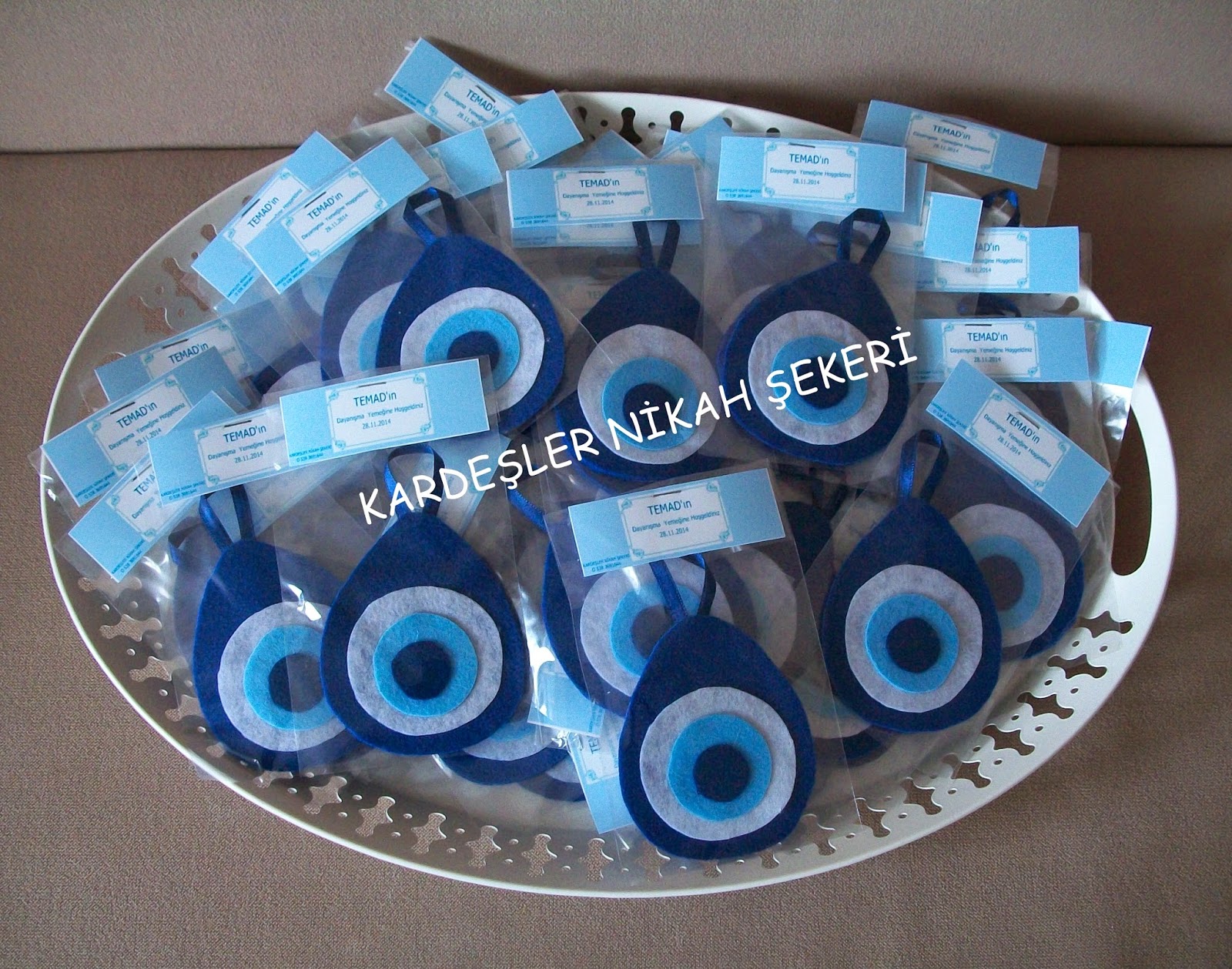 Kardeşler nikah Şekeri. Keçe