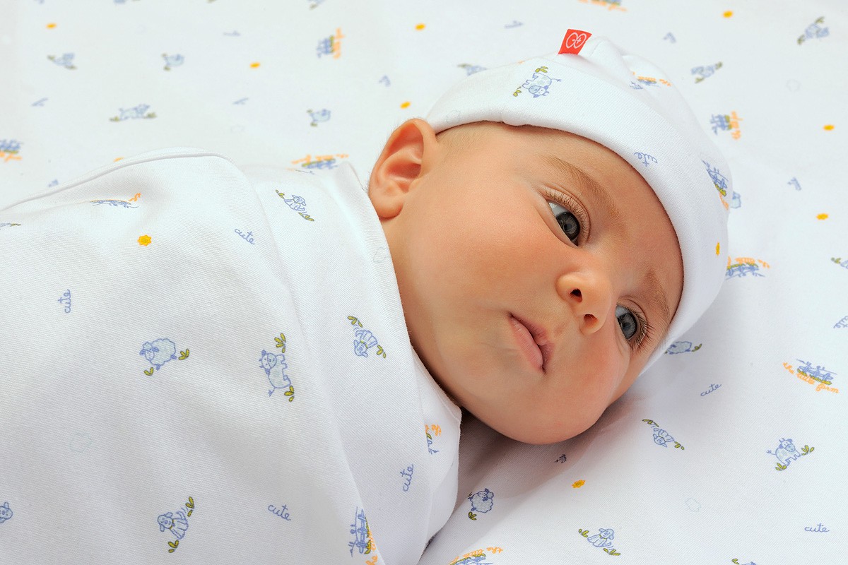 YUWI'S: Perawatan Bayi Baru Lahir