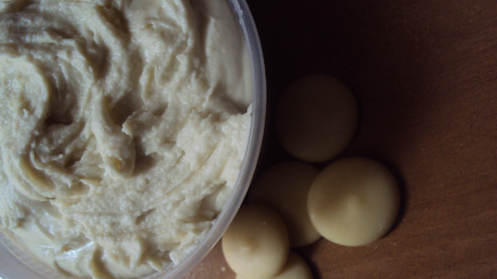 Lilia's Healthbook How I upgrade my coconut oil body moisturizer